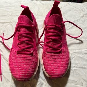 Women's Under Armor Pink Sneakers Sz 6.5